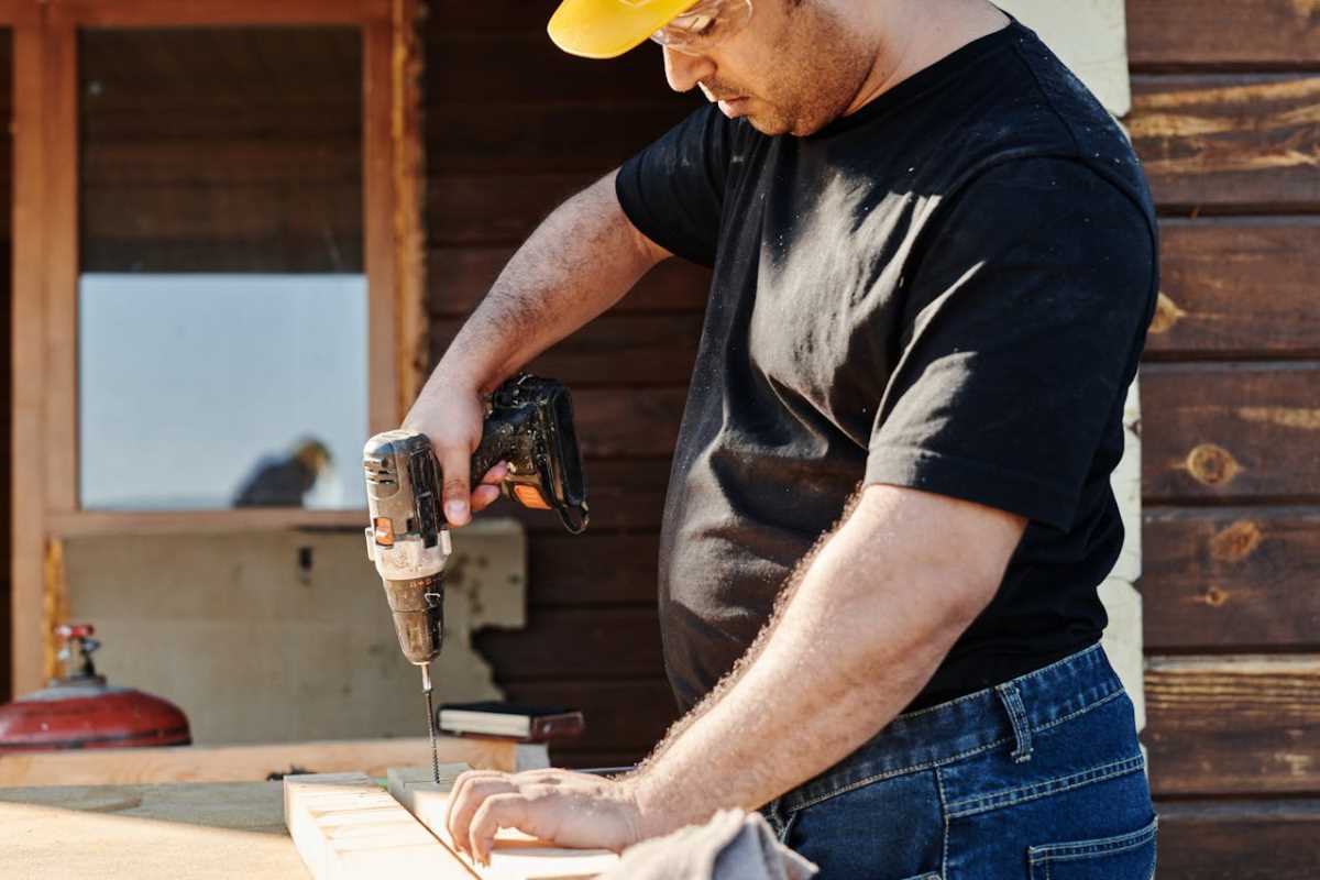 Exploring Blue-Collar Careers With Strong Earning Potential
